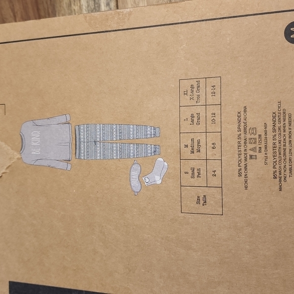 Rae Dunn Loungewear Set - Picture 4 of 5